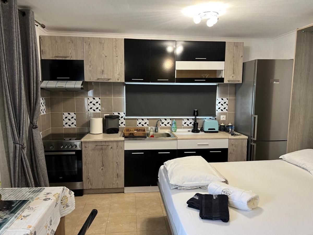 Sunshine Apartments Nea Nea Makri Esterno foto